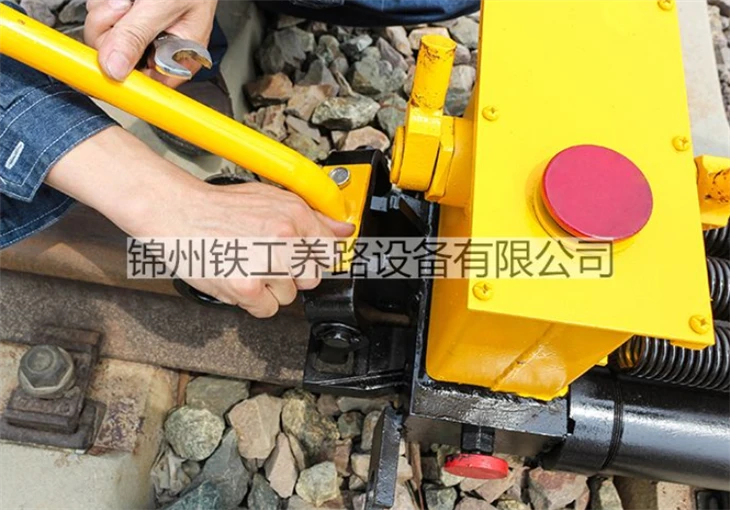 Hydraulic Rail Gap Adjuster factory